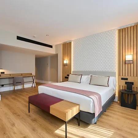 Otel Catalonia Ramblas 4* Sup 4*