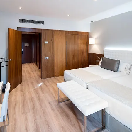 Otel Catalonia Ramblas 4* Sup 4*