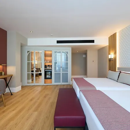 Hotel Catalonia Ramblas 4* Sup