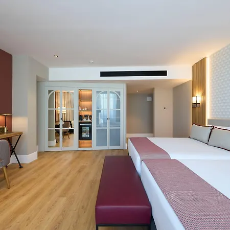 Hotel Catalonia Ramblas 4* Sup 4*